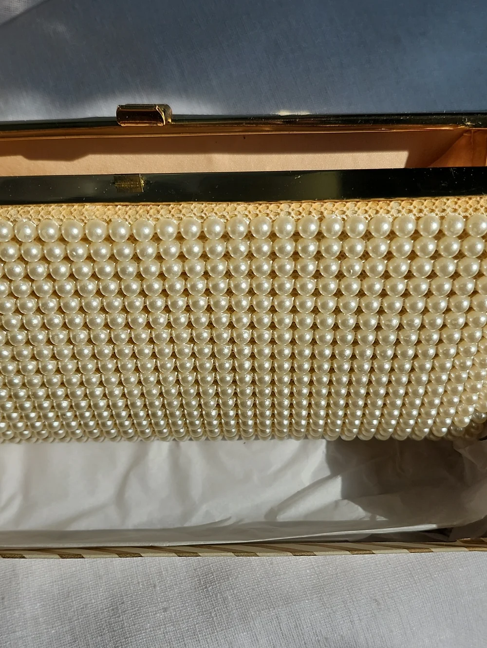 JR USA Ex Cond Vintage 50's Faux Pearl Gold Tone Snap Closure Box Clutch, $25